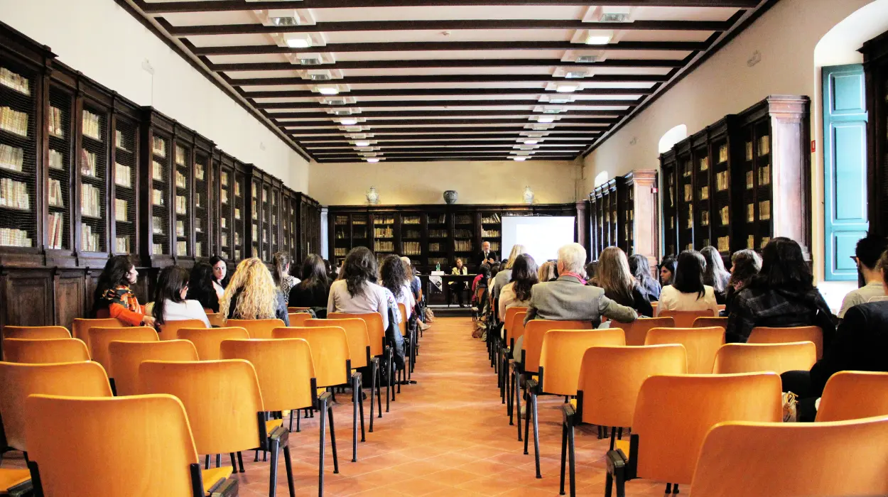 Training Course in Empowering Administrative Professionals with Artificial Intelligence