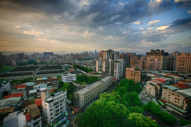 Course of Methods of Converting Urban Heritage Sites to Productive and Attractive Economic Resources